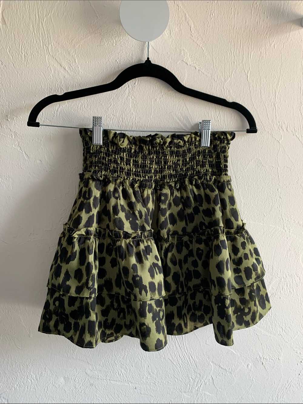 Joy Joy size S Tiered Leopard Print Mini Skirt - Olive/Black